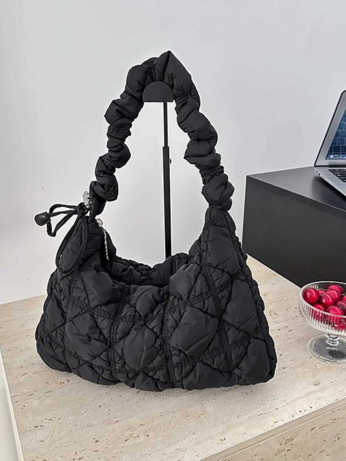 Korean Design Cloud ape Bubble Large Capaci Dstring Folded Underarm Bag Casual Crossbody oulder Bag for ex Y250729