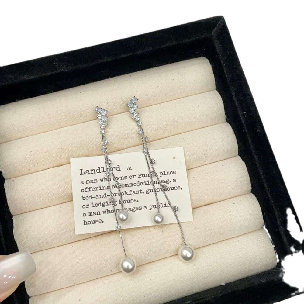 Light Beauty Goddess Arrival Niche Design High-end Simple Versatile Long Tassel Earrings for Women Slimming Elegant 0d9