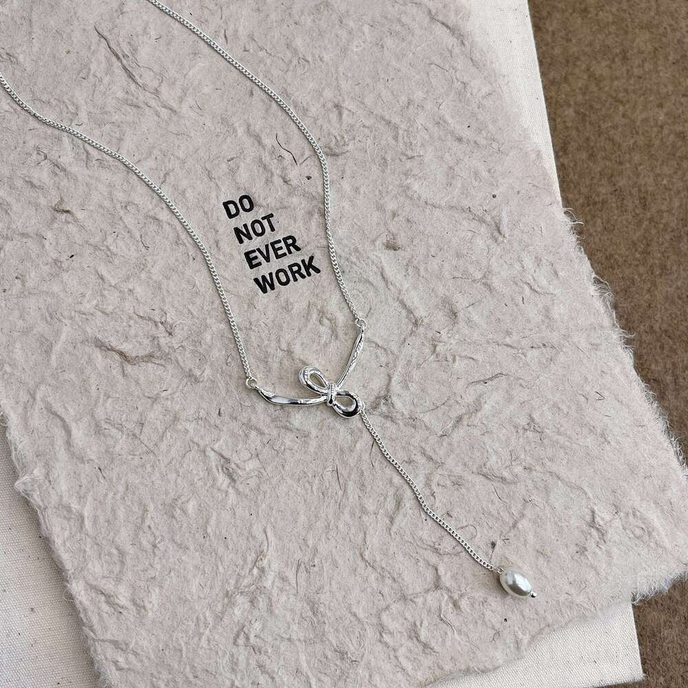New Bow for Women Korean Light Niche Design Sense High-end Collarbone Chain French Style Elegant Simple Necklace 3b9
