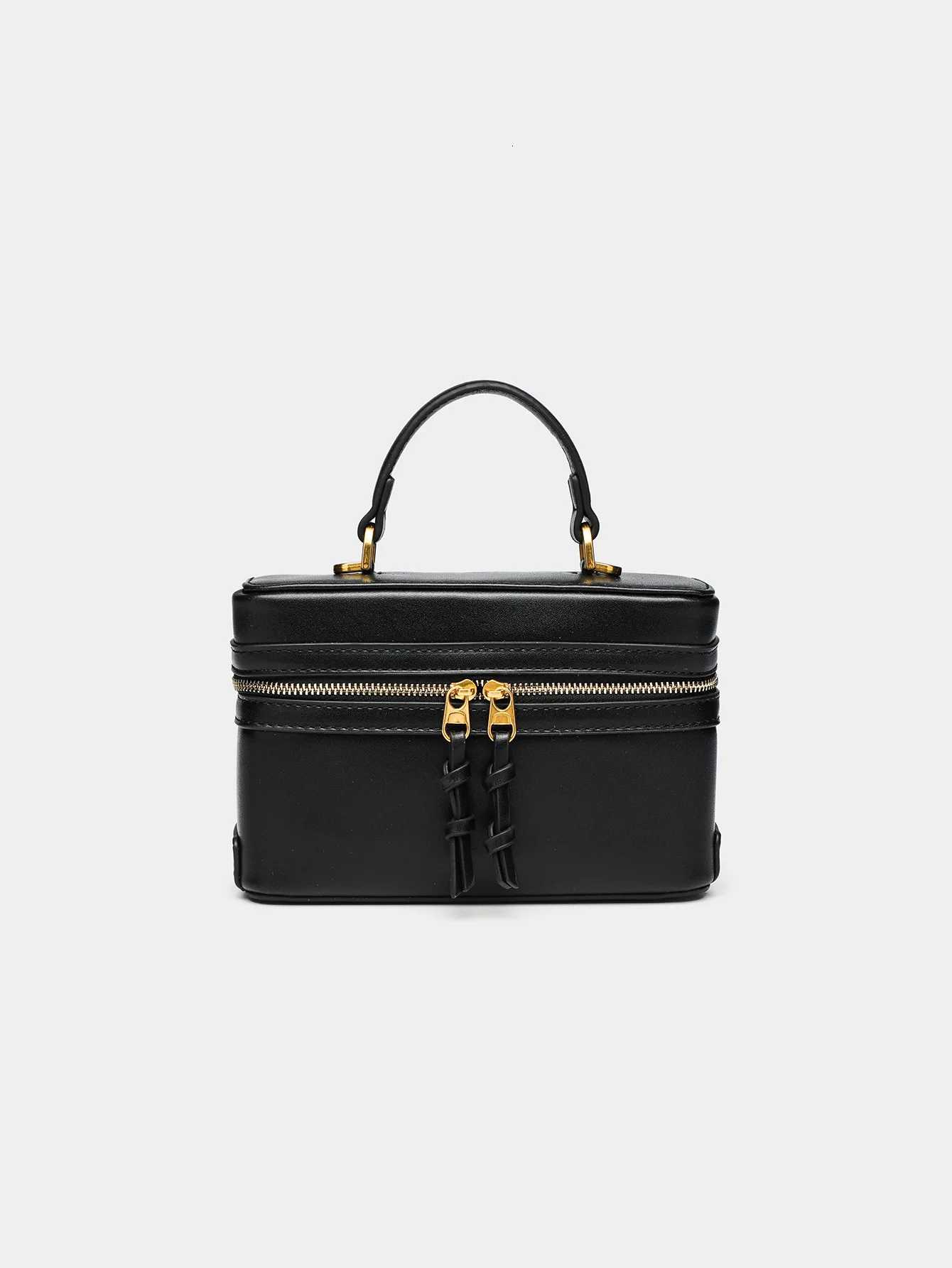 2024 Summer New Fi All-in-One Black Single Shoulder Popar Portable Hard Fi Small Square Bag Y250730
