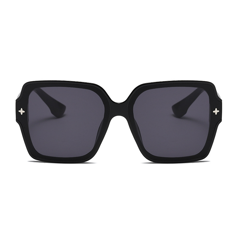 Designer Sunglasses Designer Mens and Women Sunglasses Luxury and Fashionable Classic Letter Fragrant Grandma Outdoor Sun Driving Beach UV Protection Gift