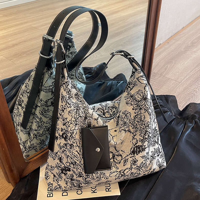 Chinese Style Canvas for Women, Large Capacity 2024 New Casual Summer Single Shoulder Crossbody Commuter Tote Bag