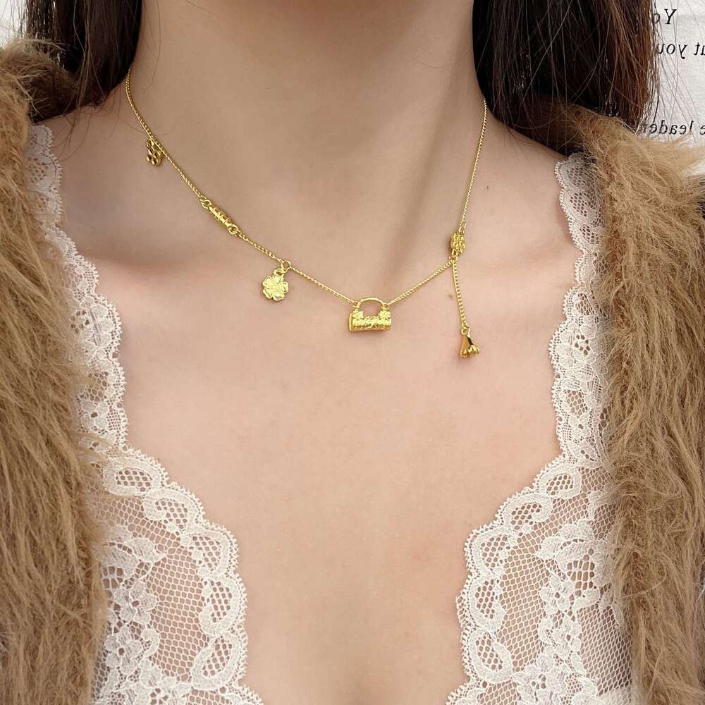 Flowery Tassel Peace Lock Bag Necklace Wealthy Flower Chain Fashionable Elegant Versatile High-end Feel 2024 New Model 2b1