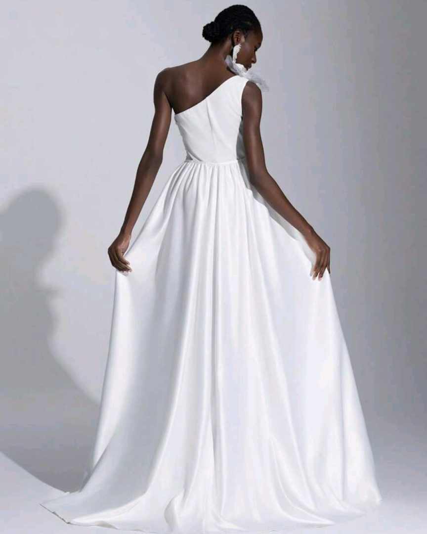 Classic Wedding Dress Mermaid Gowns Sleeveless One Shoulder 3D Appliques Floor-Length Formal Bridal Gowns Plus Size Customized Vestido de novia