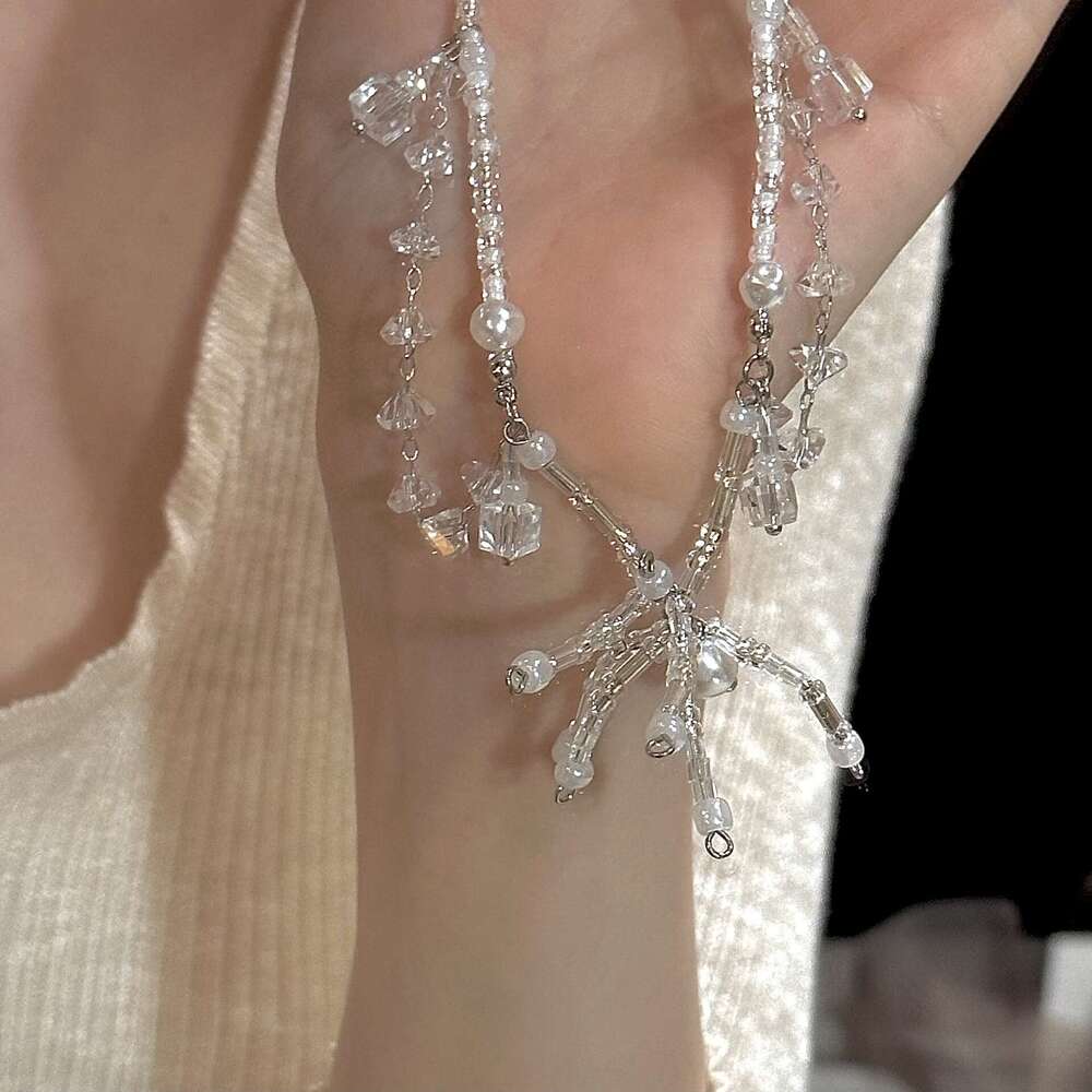 2023 New White Crystal Pearl Beaded Spider Necklace for Women, Niche High-End Simple Choker Collarbone Chain 6bf