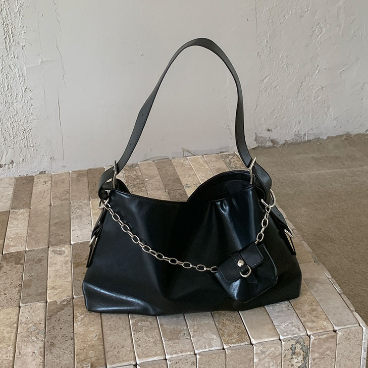 Designer Bag 2025 New Large Capacity Bag Women Chain Bag Korean Commuting Versatile Single Shoulder Crossbody Women Bag Soft Leather Tote Luxury Bag B