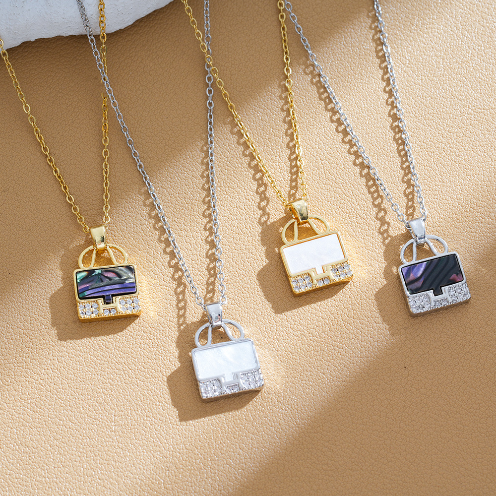 New Necklace Beach Lady Pendant Kang Full Diamond Light Luxury Collarbone Chain Fashion Versatile Live Designer Necklace Hot Sale Wholesale