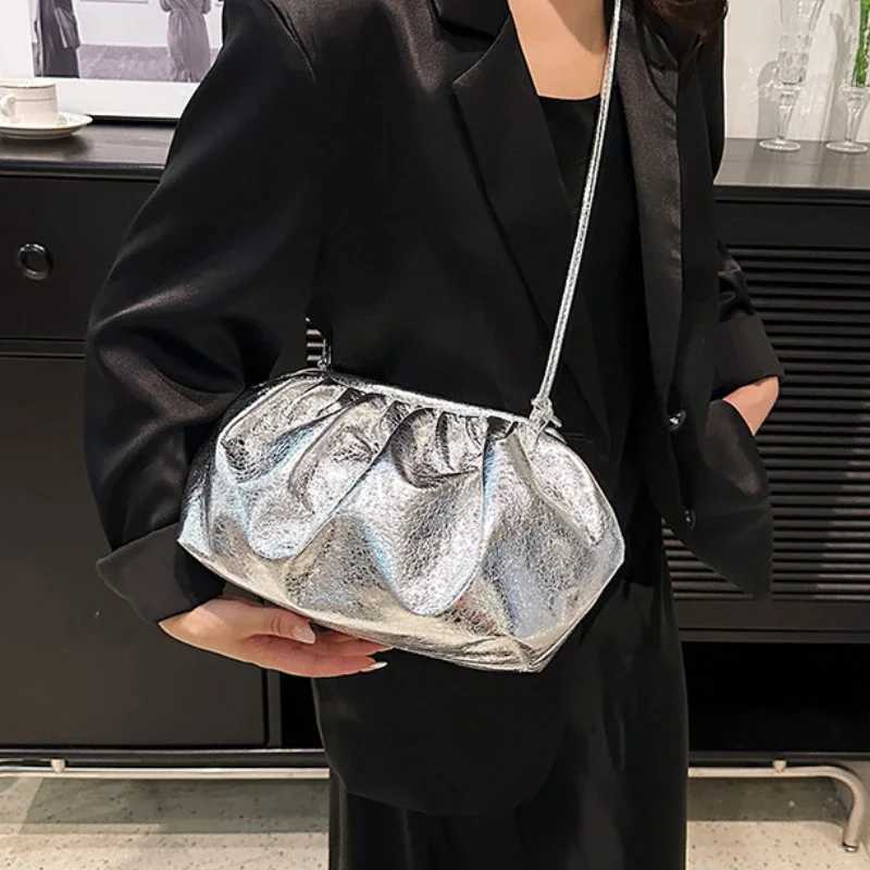 Small Luxury Design Wens Leather Sier Cloud Bag Fem Gold Crossbody Bag Ladies Party Cluh Purse Fem Handbags Y250730