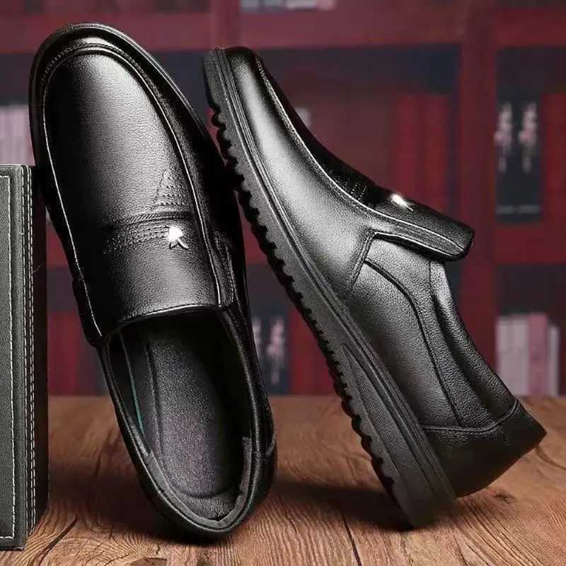 2024 Men Large Size High-quality Men Shoes Fion Leather Shoes Men Loafers Business Casual Shoes Men Driving Shoes Y250730
