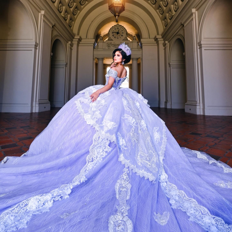 Lavender Quinceanera Dresses Off The Shoulder Applique Lace Beading Crystal Tull Ball Gown Vestidos De 15 Anos Sweet 16 Dress