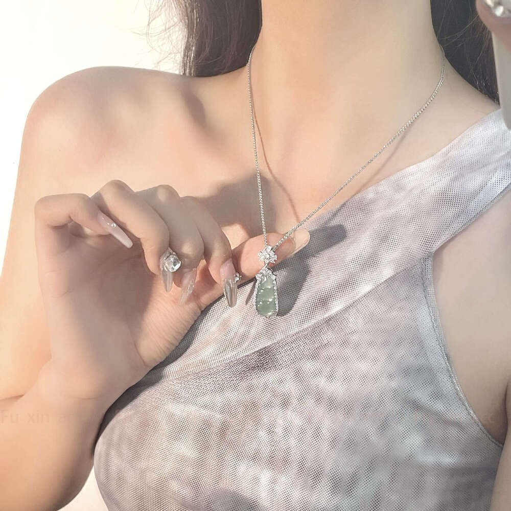 New Chinese Style Blue Water Jade Four Seasons Bean Pendant Necklace Light Niche Design Exquisite Cool Versatile Collarbone Chain bff