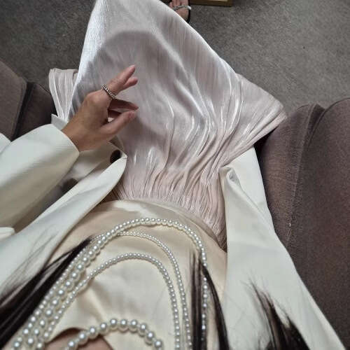 New Style Silky Glossy Midi French Elegant Versatile Pleated Mid-Length Skirt For Women Ins B5