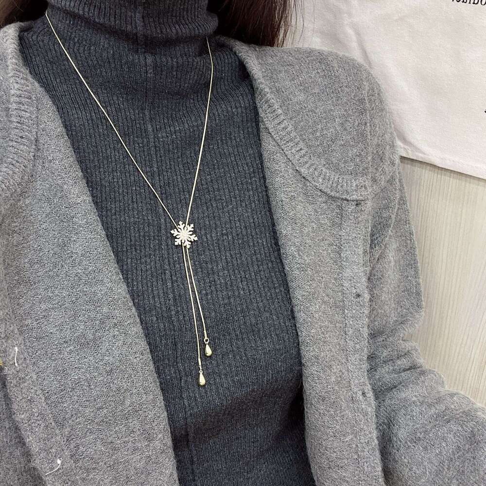 Korean Style Simple Design Necklace for Women, High-End Long Necklace, Niche Temperament Snowflake Tassel Sweater Chain 32e
