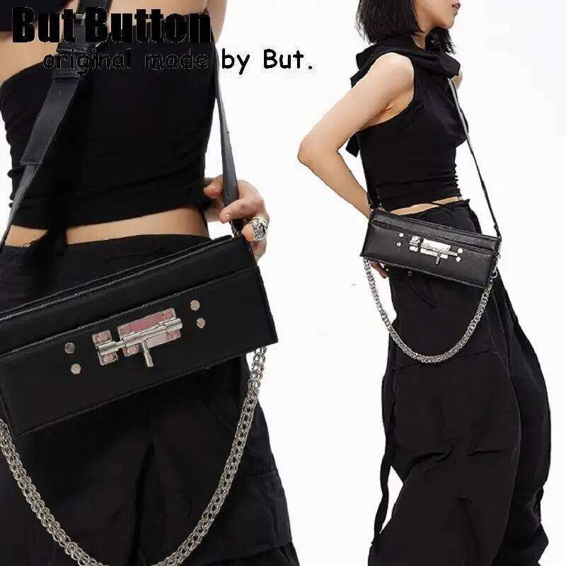 Luxury Designer Niche Ladies Vintage Punk Rivet Streetwear Shoulder Crossbody Bag