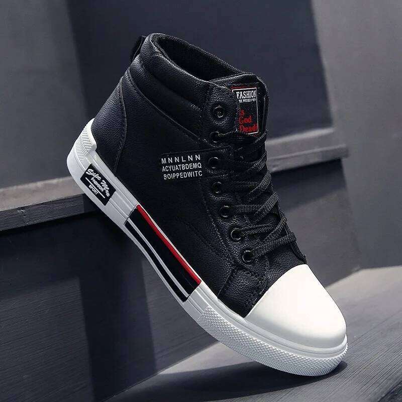2025 new Breathable soft sole Men's Casual Sports Shoes Korean Fashion Student jogging youth board shoes