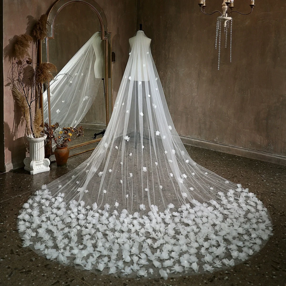 One Layer 3D Flowers Wedding Veil Elegant Bride Veil With Comb Bridal Veils Customized Veil Wedding Accessories