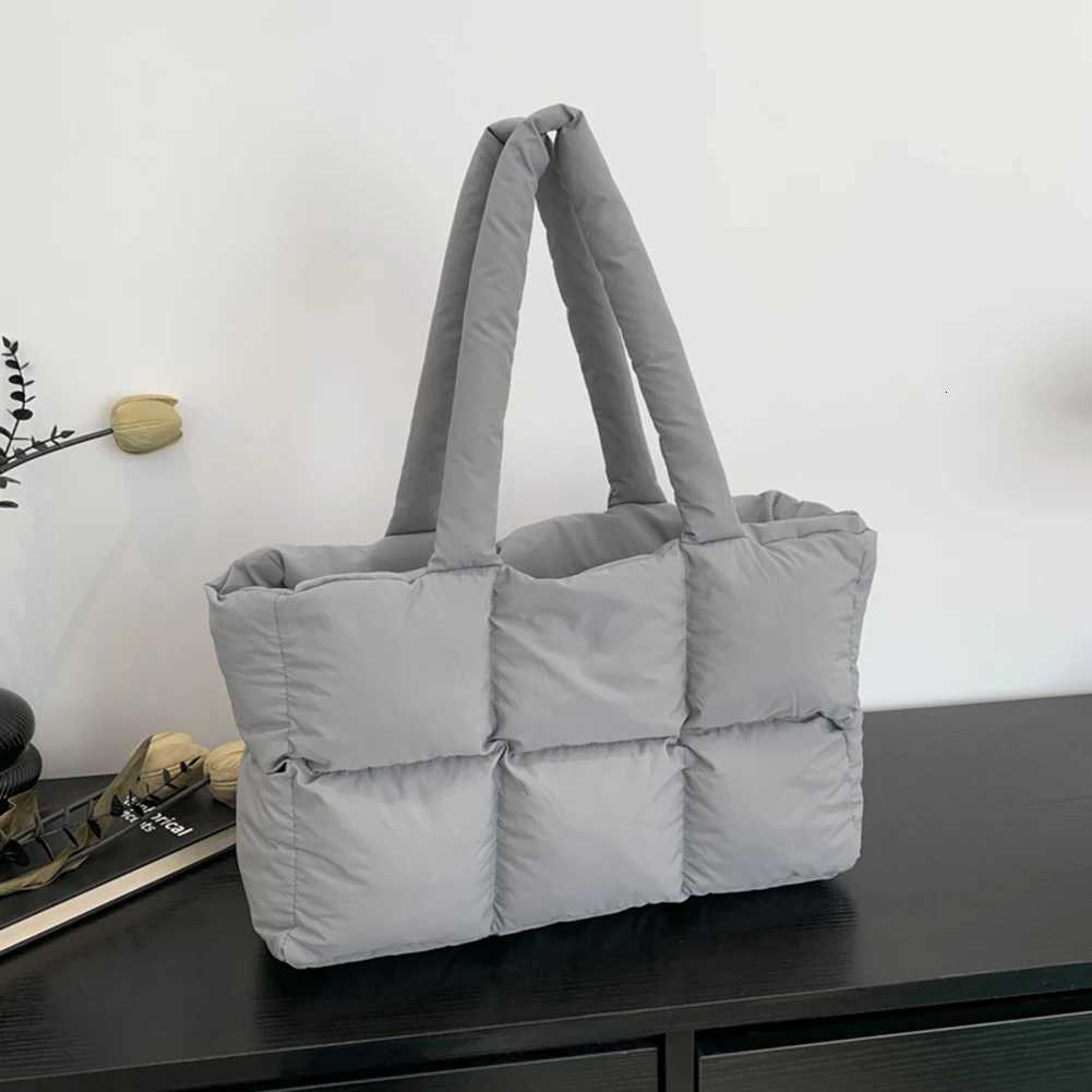 Women Puffer Shoulder Bag Solid Color Quilted Fashion Shopping Bag Large Capacity Soft Cloud Tote Bag Trendy Commuting Bags Y250729