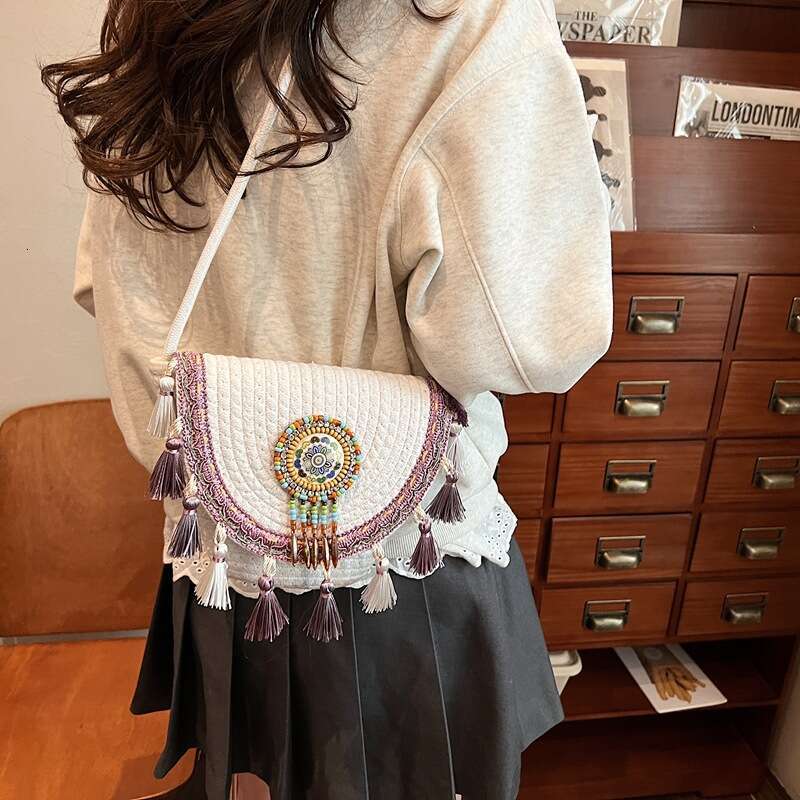 Tassel Chinese Ethnic Style Niche Design for Women Large Capacity Straw Beach Single Shoulder Crossbody Bag Trendy