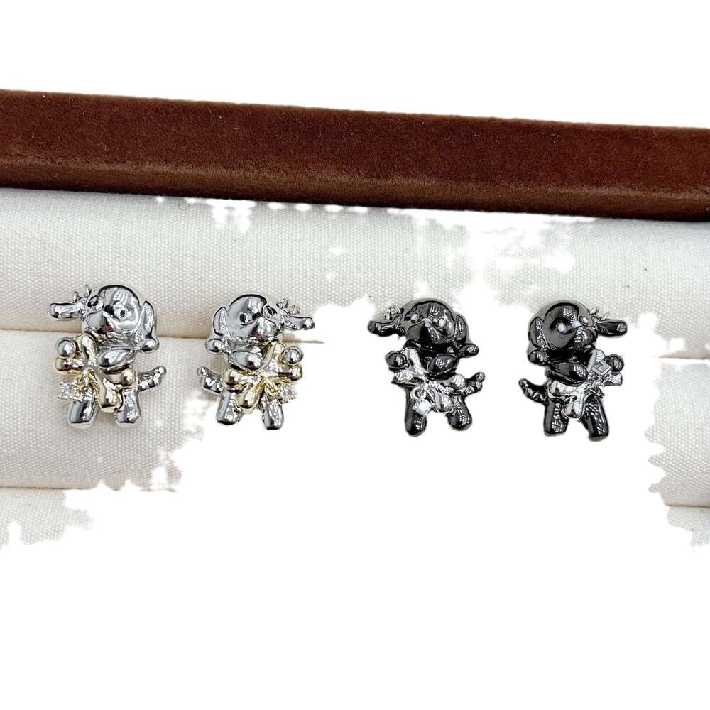 High-End Trendy Unique Design Bone Puppy Earrings Personality Hip-Hop Punk Style Studs 21b