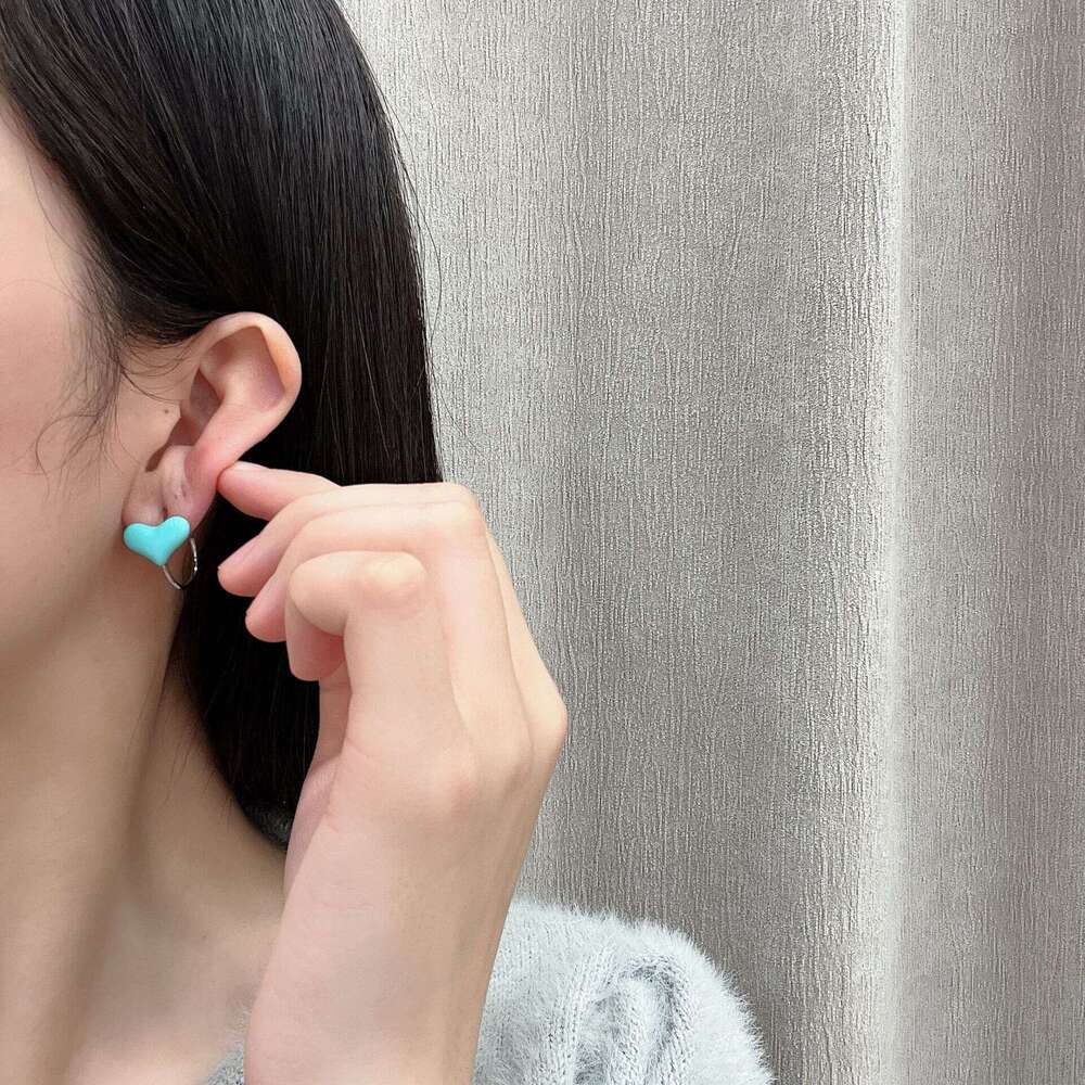 Purple Blue Style Hoop Structure Heart Decoration Simple Fashion 2025 Spring New Earrings cf6