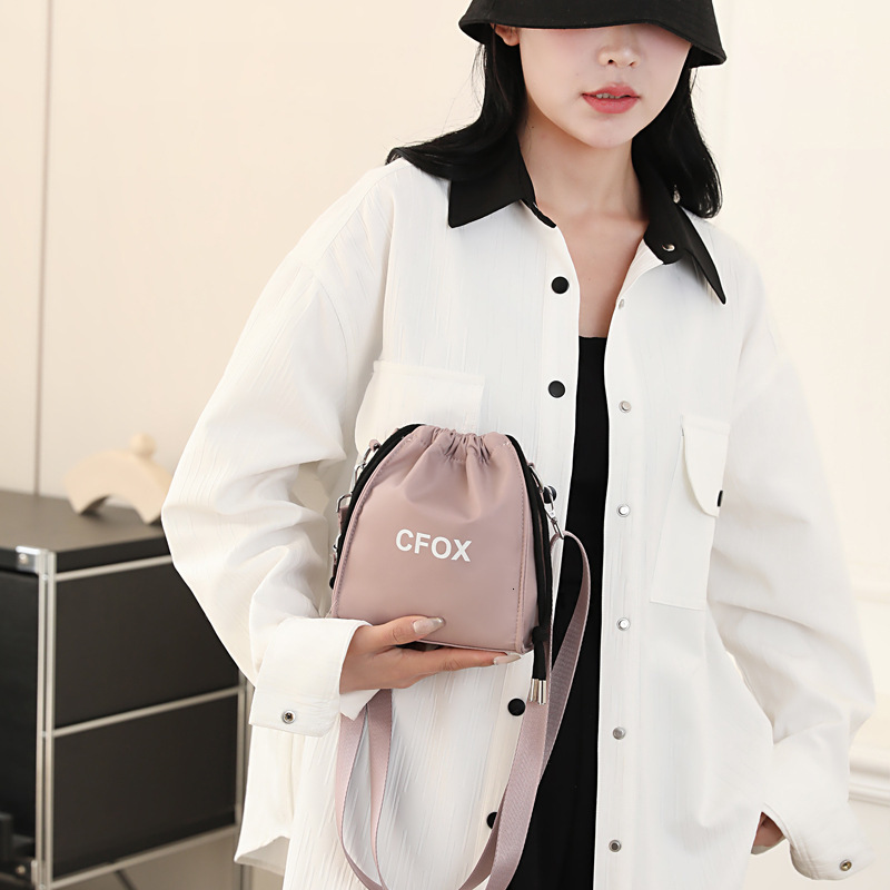 Colorful Fox New Women's Shoulder Korean Fashion Trendy Phone Versatile Simple Crossbody Bag ddmymoon