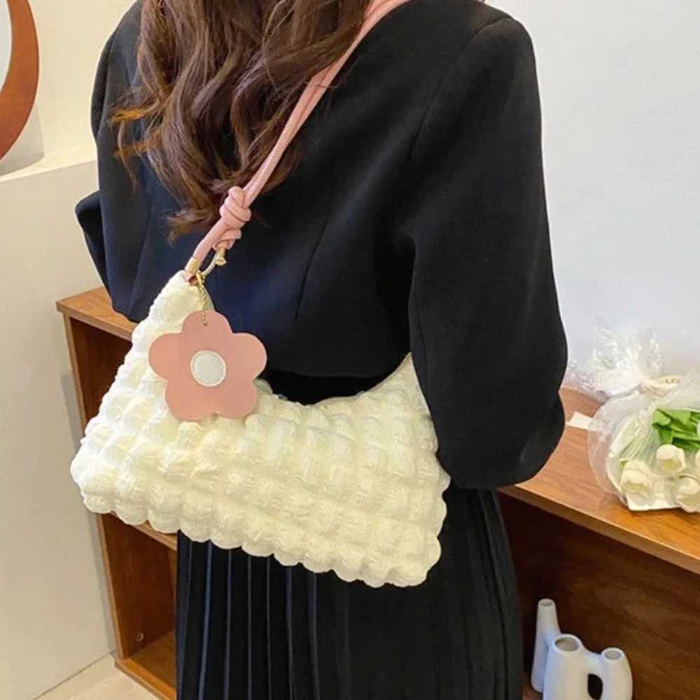 Korean Soft Cloud Bubbles Handbags for Women Girls Flower Pleated Cloud Underarm Bag Pouch Bag Casual Shoulder Bag Cute Purse Y250730