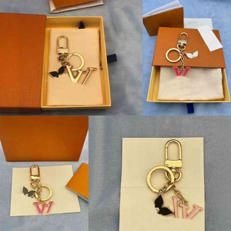 Letters key chain card holder luxury keychain designer bag charm four leaves flower gold color keyrings pink digit pendant luxury handbag ornaments faf244