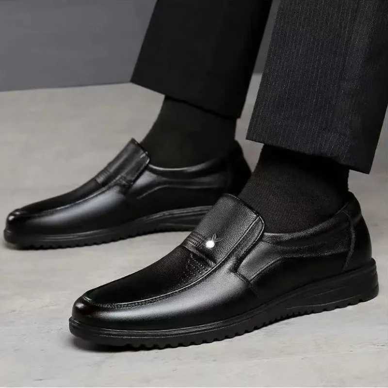 2024 Men Large Size High-quality Men Shoes Fion Leather Shoes Men Loafers Business Casual Shoes Men Driving Shoes Y250730