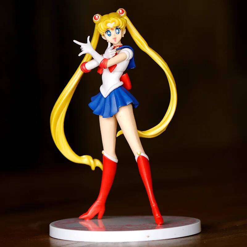 17cm Cartoon cute girl Sailor Moon PVC Action Anime Figure Model Kawaii Doll Desktop Ornaments