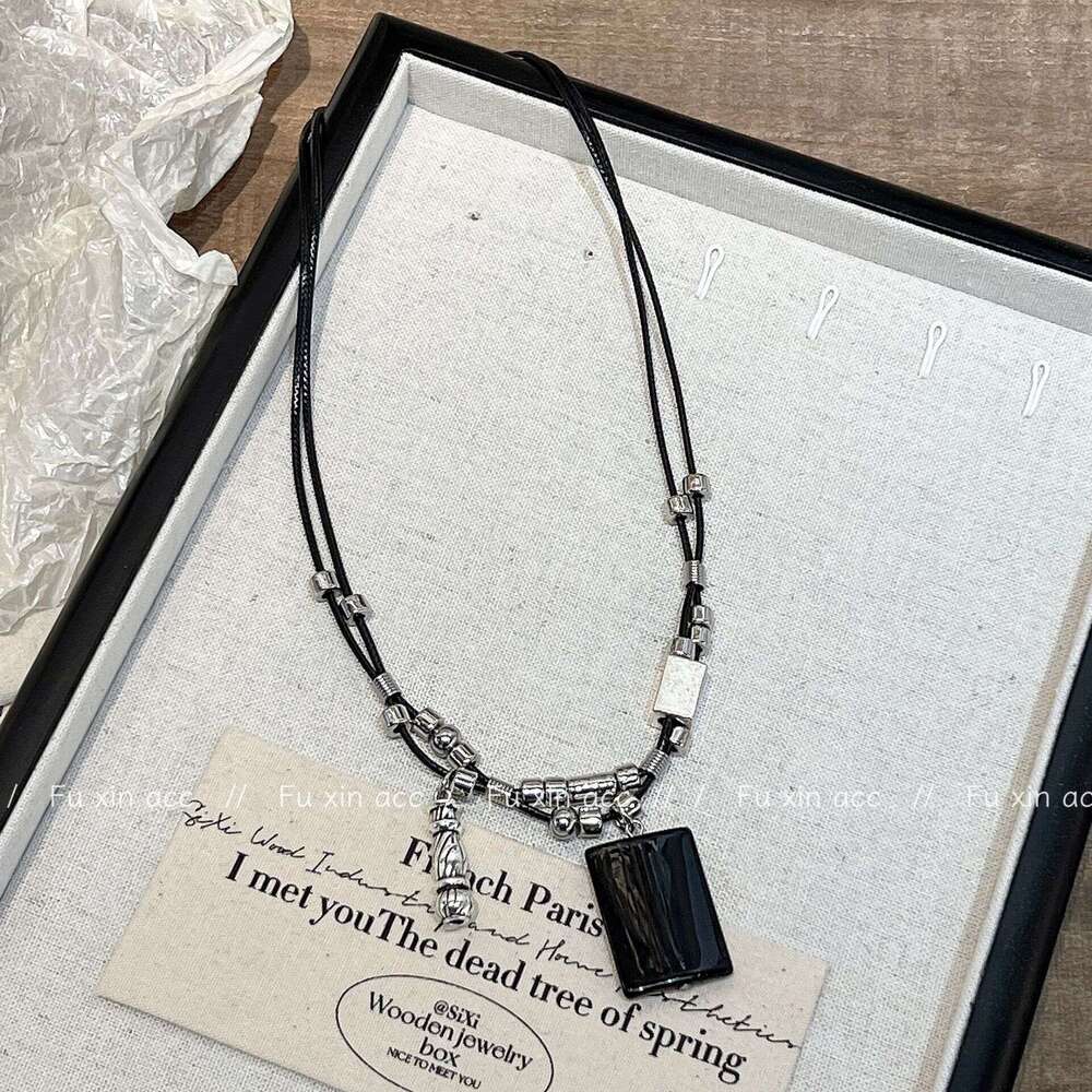 FX New Black Square Tag Necklace Trendy Cool Niche High-end Double-layer Clavicle Chain Personality Hot Girl Temperament Choker 451