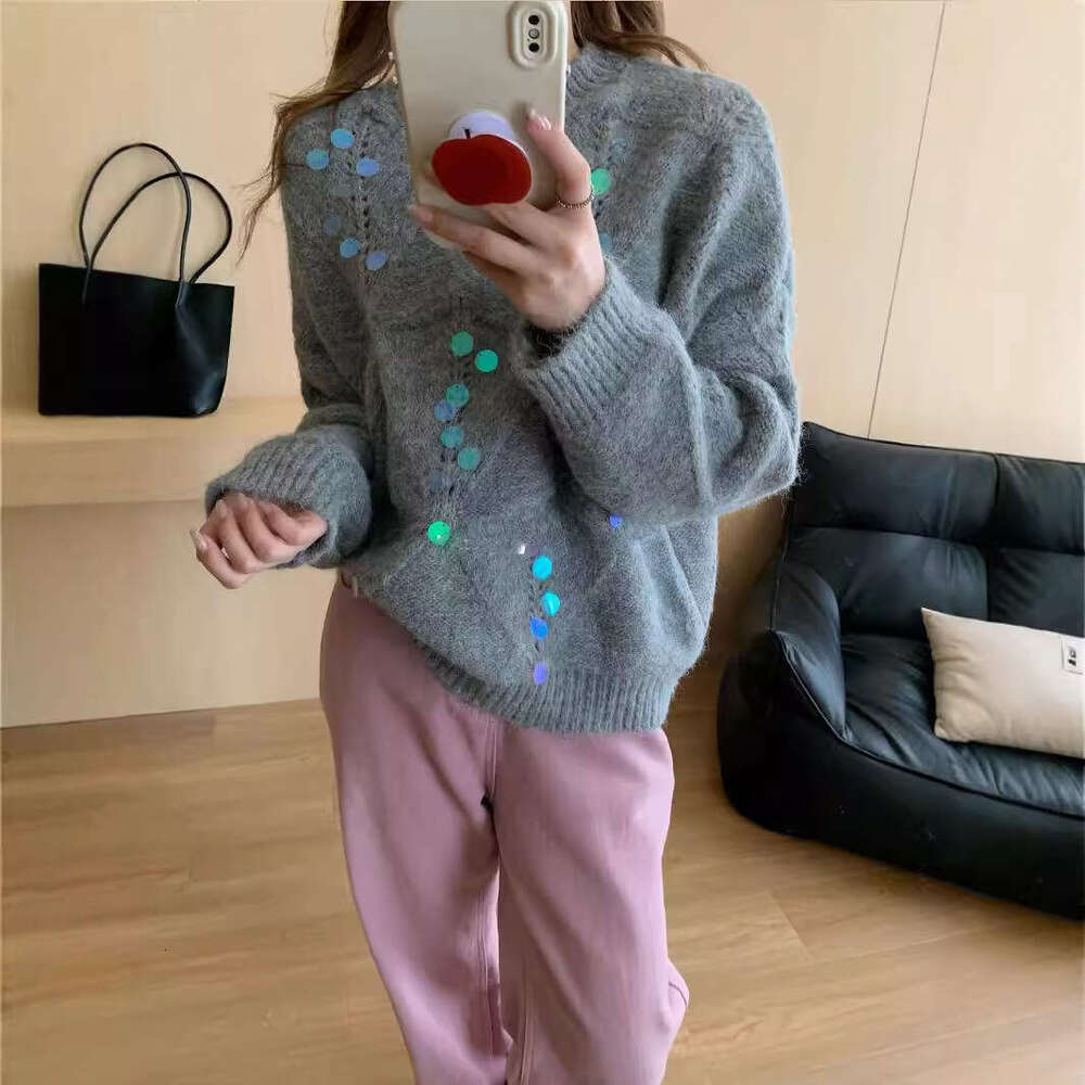 French Style Sequin Hollow Soft Sweater Knitwear For Women Autumn Winter Heavy Craft Design Niche Lazy Loose Top B5