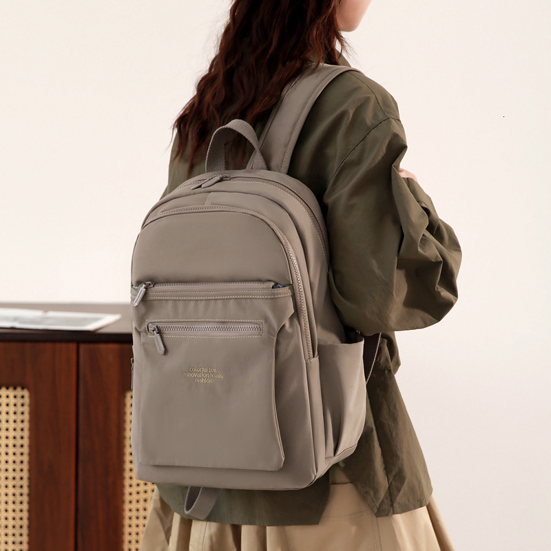 Colorful Fox New Outdoor Fashion Versatile Backpack Unisex Handbag ddmymoon