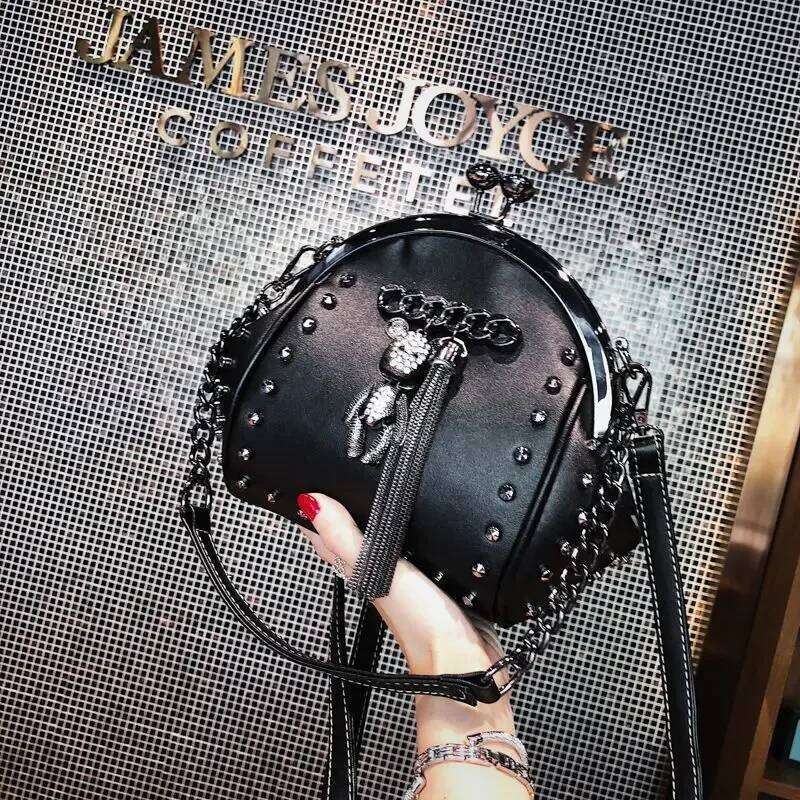 designer bag Rivet Metal Fringe Dia Women Shoulder Trend Stylish Chic Cartoon Pendant Crossbody Bag PU Leather Chain Female Handbag