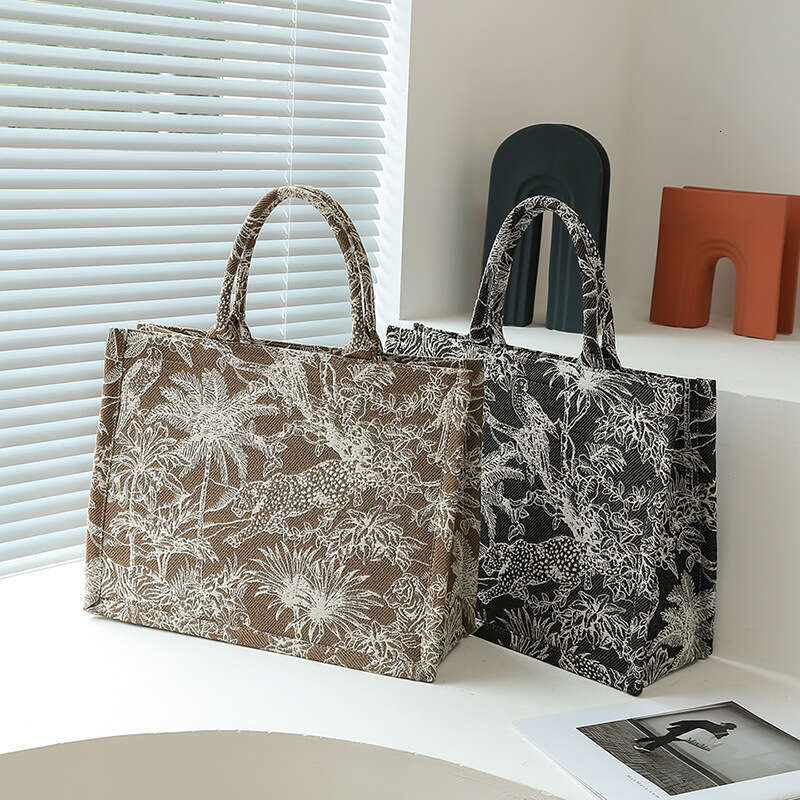 Trendy Jacquard Embroidered Women's Commuting Ladies Tote Bag Large Capacity New Handbag