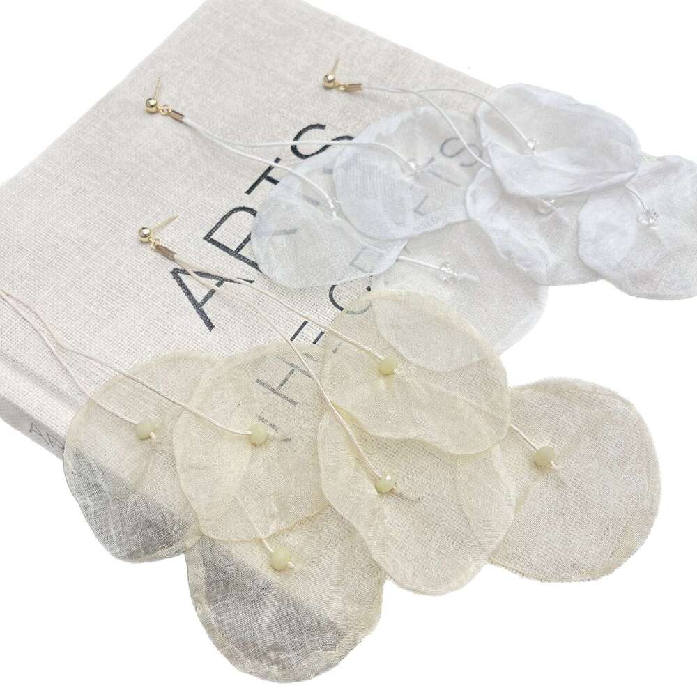 TikTok Light Elegant Beach Vacation Style Earrings Atmosphere Yellow and White Transparent Petal Shape e2f