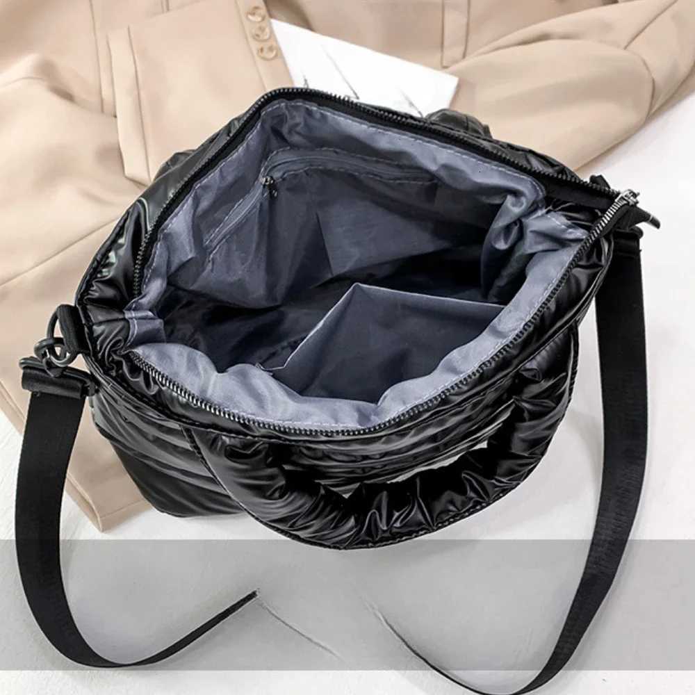 New Puffer Tote Bag for Women Quilted Puffy Handbag Lightweight Down Cotton Padded Shoulder Bag Down Padding Crossbody Handbag Y250730