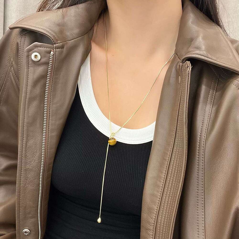 Milad Tiger Eye Stone Tassel Necklace for Women, Autumn and Winter High-End Fashion Sweatshirt Chain, Niche Design Sweater Chain e5f
