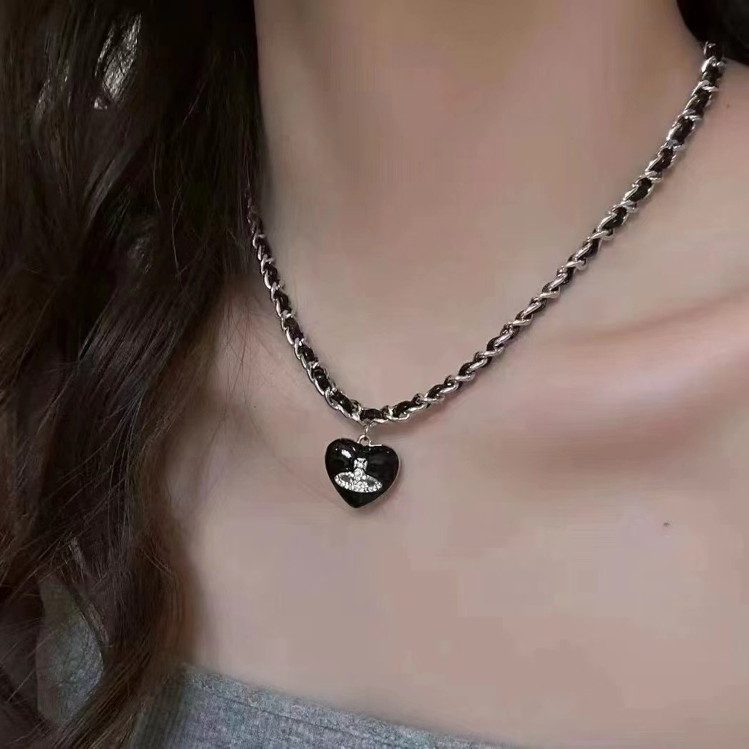 New Western Empress Black Heart Saturn Necklace For Beach Lady Pendant Women Sweet Cool Designer Necklace Spicy Girl Braided Leather Heart Collarbone 