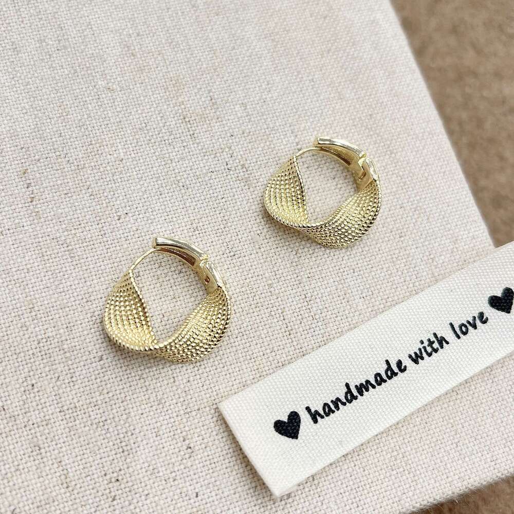 Wrinkled Earrings Ins Style Personality Twisted Braided Niche Design Versatile Minimalist Ear Clips 6fa