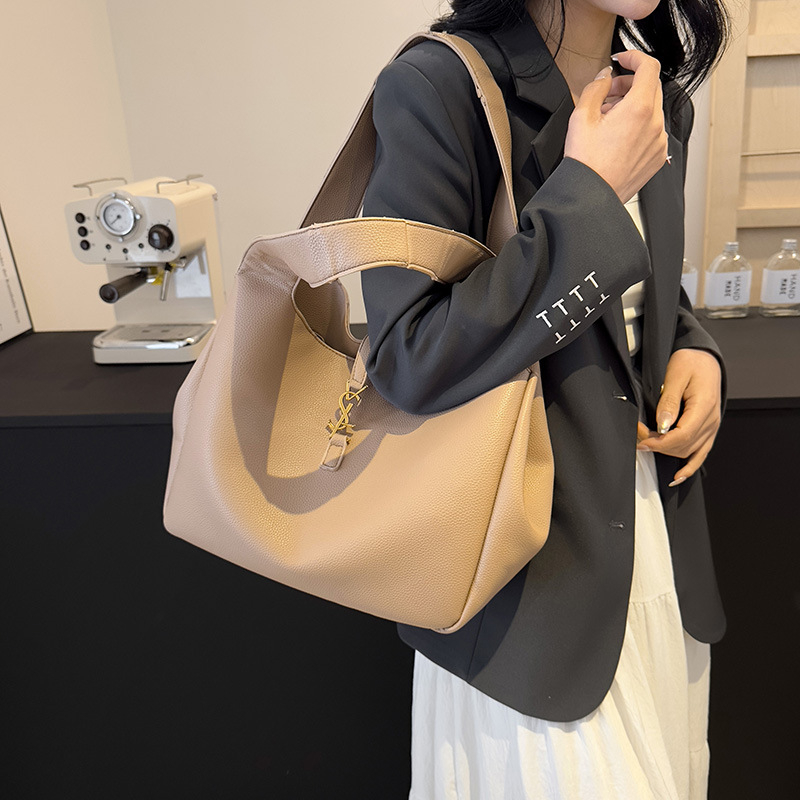 new Free shipping designer bag classic hot selling fashion women simple shopping leisure large capacity tote bags