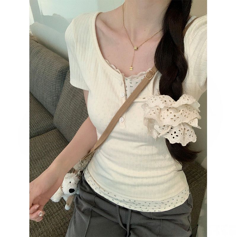 2025 lace trimmed spring and summer vacation two-piece pure desire spicy girl regular shoulder top fashionable new designer T-shirt