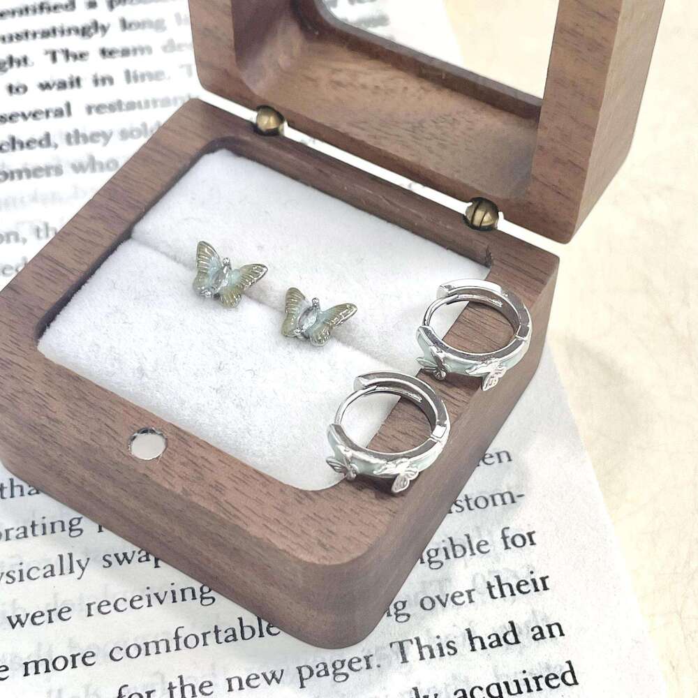 Artistic Style Yellow and Oil Drop Mini Horse Eye Zircon Butterfly Light Sier Needle Gradient Blue Hoop Earrings 88f