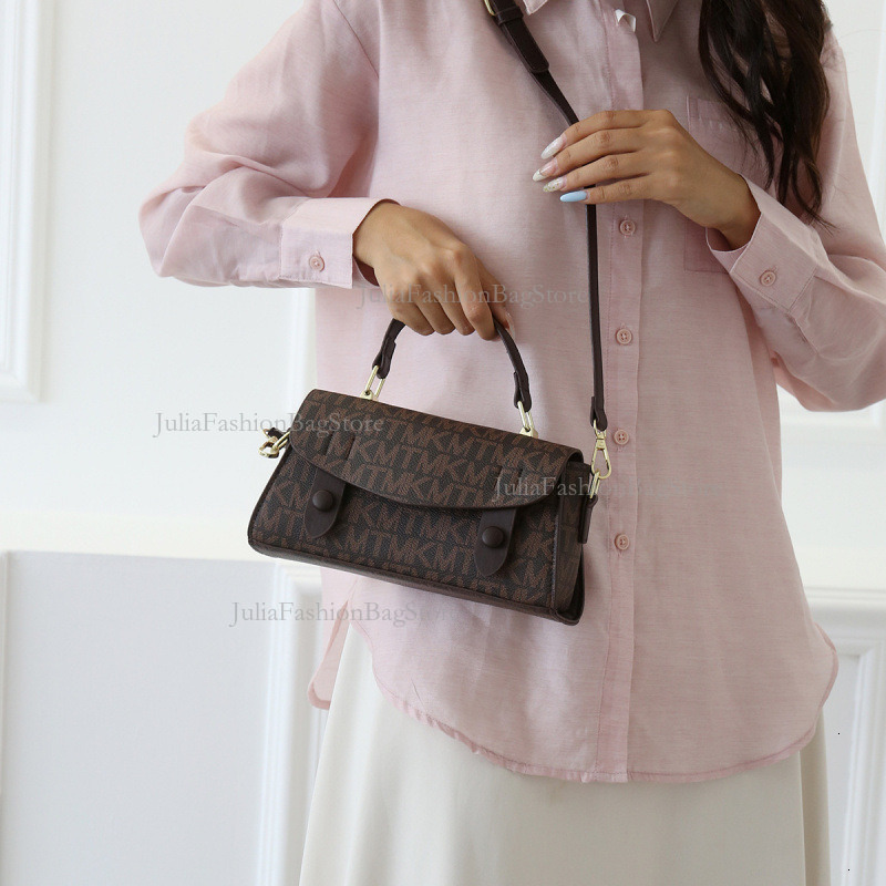 Fashion Minimalist Women's High-end Handbag Free Shipping Designer Luxury Letter Shoulder Bag Soft Leather Casual Makeup Bag Vintage Phone Bag