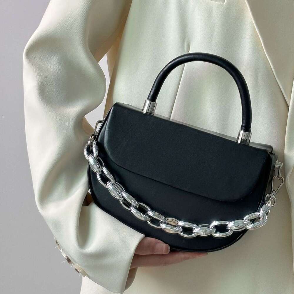 Niche Minimalist High-End Box 2025 Spring New Exquisite Chain Shoulder Crossbody Handheld Small Square Bag