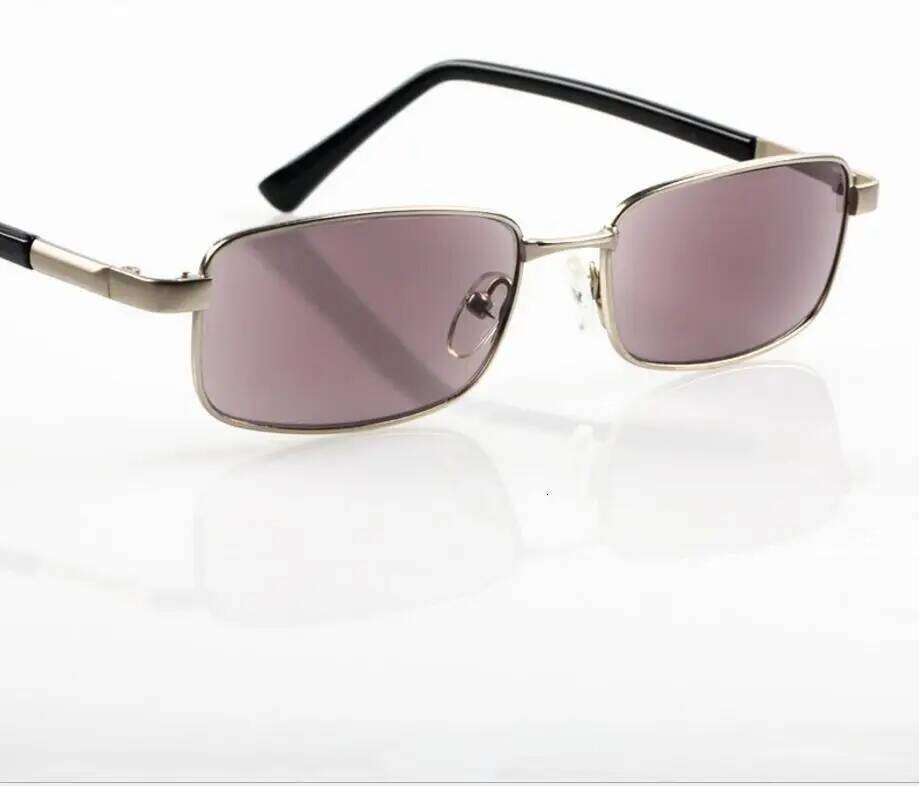 Metal Frame Photochromic Reading Sun Glasses Men Women Presbyopia Eyeglasses Sunglasses Discoloration Diopters 1.0 to +4.0 L2