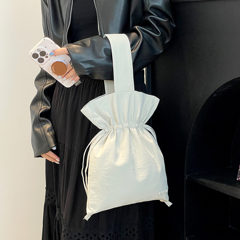 Colorful Fox Simple Women's Niche Design Nylon Drawstring Portable Handheld Makeup Bag ddmymoon