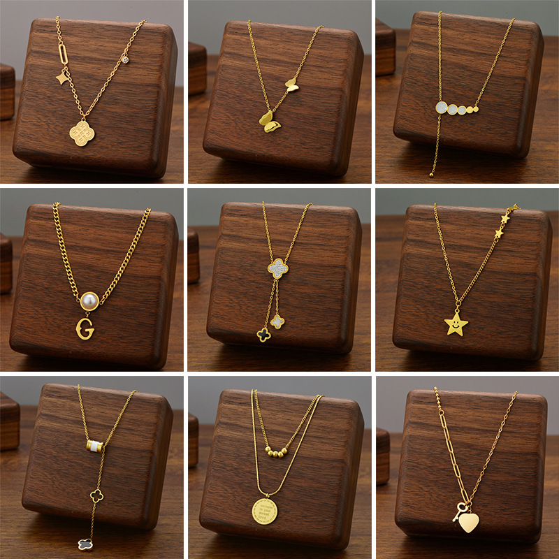 Beach Lady Pendant Titanium Steel Necklace For Women Designer Necklace Non-fading, Light Luxury Versati High-end Feel Luxurious Collarbone Chain Jewel