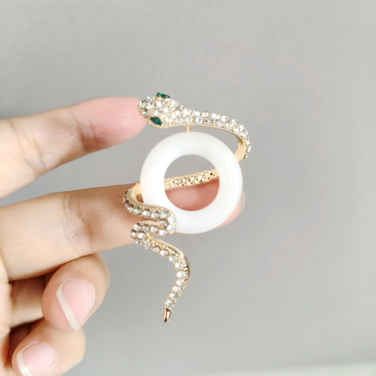 Silver Tone Textured Snake Brooch With Green Gemstone Eye Elegant Party Jewelry And Gift For Her High Quality And Stylish Jewelry