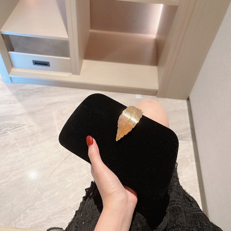 Summer New Sparkling Diamond Velvet Evening Dress Bag for Women, Cheongsam Bag, Club Match, Velvet Party Bag, Designer Bag, Women's Bag