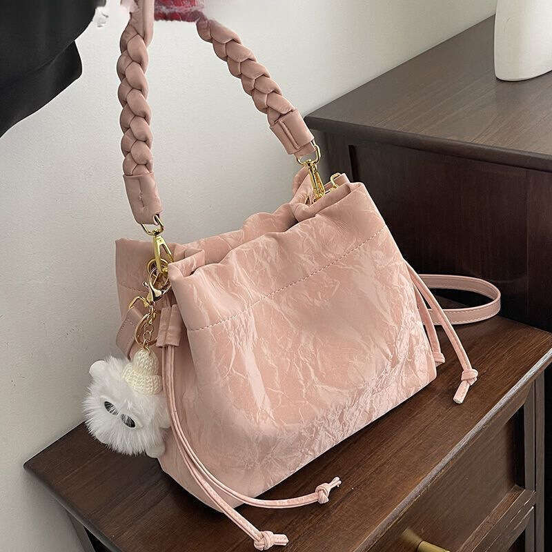 High-end Stylish Niche Pink for Women New Versatile Crossbody Fashion Handbag Bucket Bag